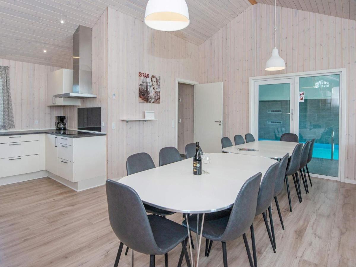16 Person Holiday Home In R M Rømø Kirkeby Exterior foto